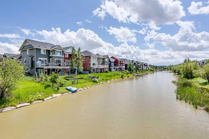 Property Photo: 87 Baywater Rise SW AB T4B 3V3