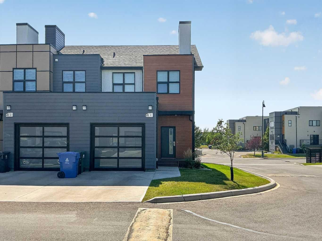 Property Photo:  83 Aquitania Circle W 4  AB T1J 5M5 