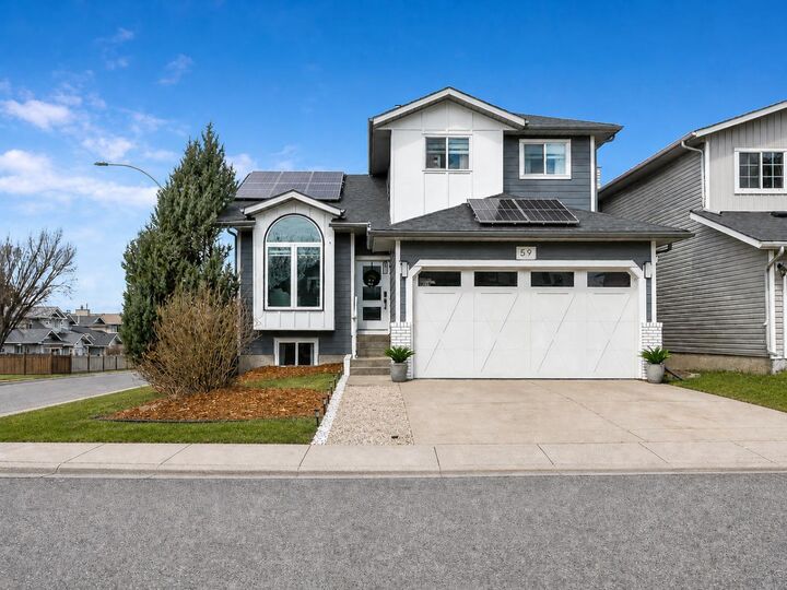 59 Rivercroft Close SE — photo 1