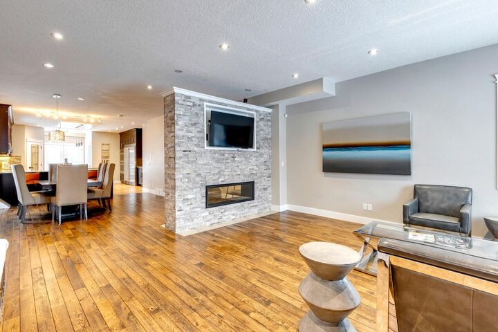 Property Photo: 337 3 Avenue NE AB T2E 0H5