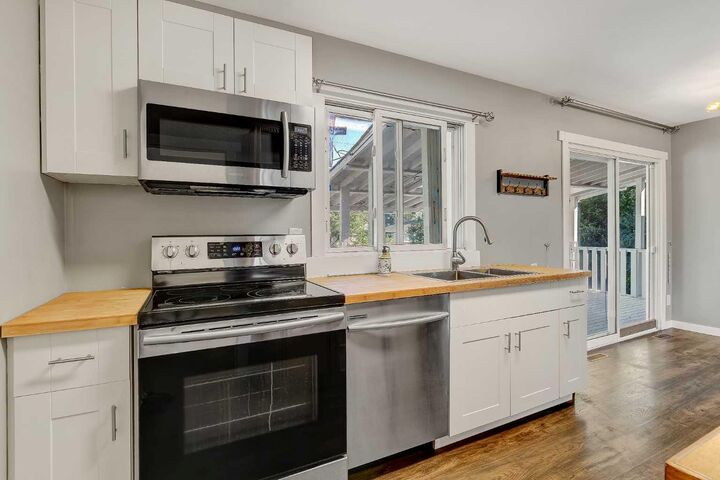 Property Photo: 9626 108 Avenue AB T8V 1N3