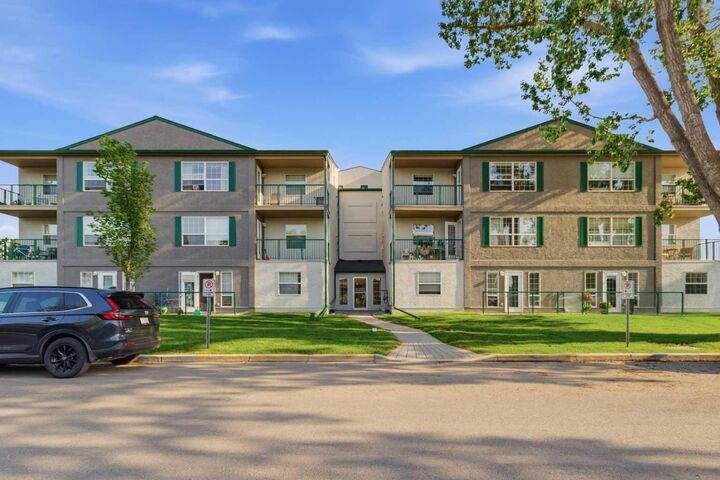 105 7 Avenue SE 208 — photo 1