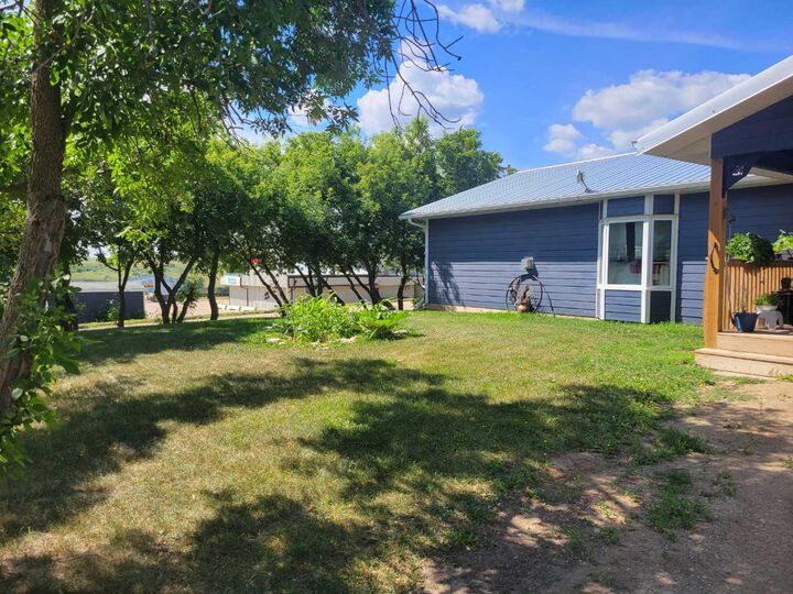 Property Photo:  4908 47 Street  AB T0C 1B0 