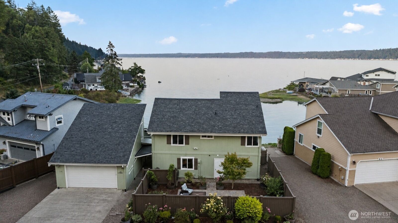 Property Photo: 21 NE Belaire Drive WA 98528