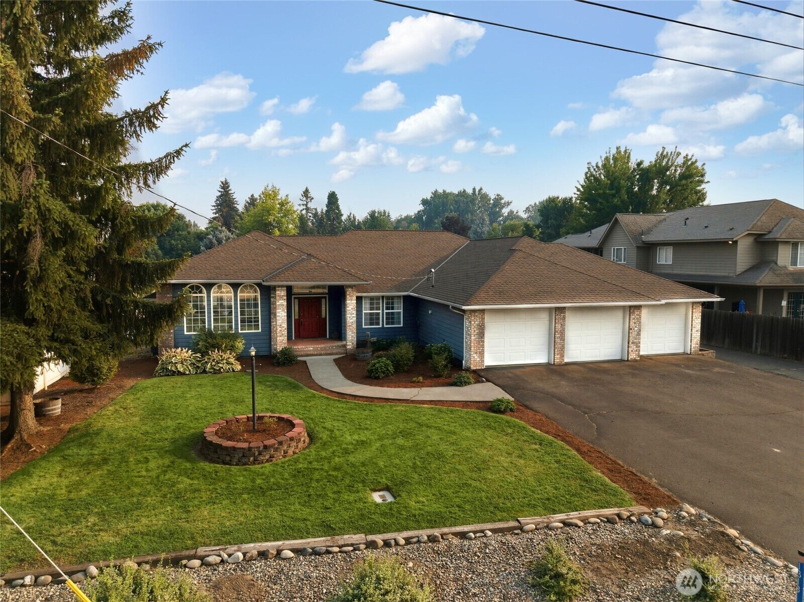 Property Photo: 1318 Bryant Avenue WA 99362