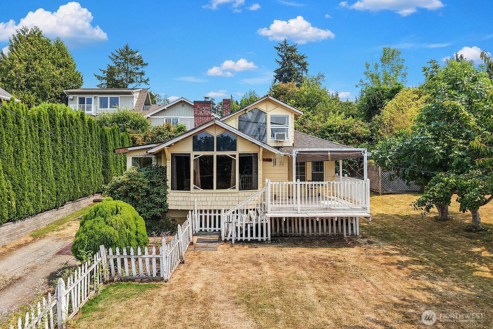 Property Photo:  2728  60th Avenue SE  WA 98040 