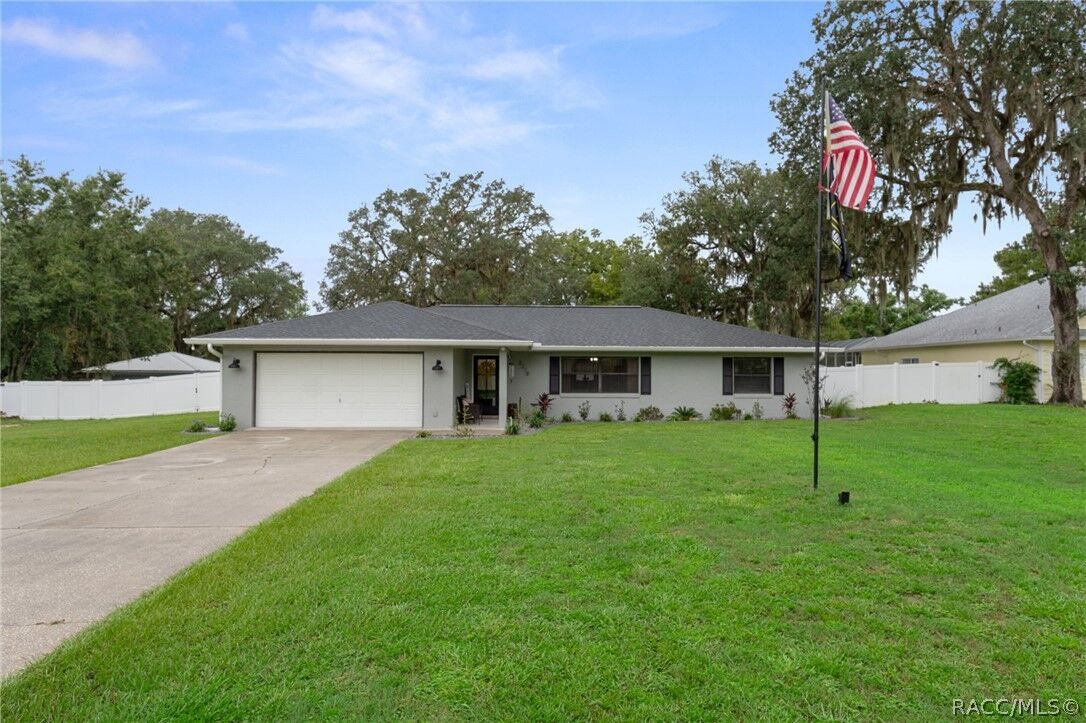 Property Photo:  3218 S Rose Avenue  FL 34450 