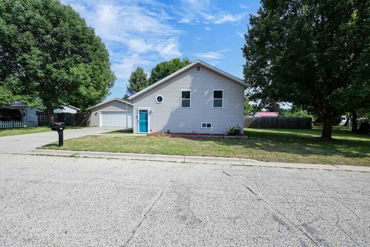 Property Photo:  215 7th Street  WI 54153 