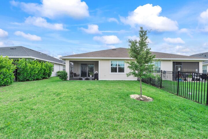 Property Photo: 1325 Haywagon Trail FL 33470