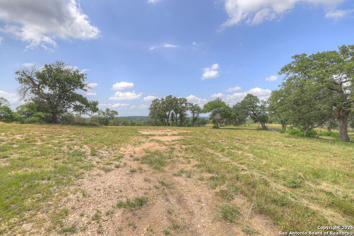Property Photo:  338 Sheridan Dr  TX 78133 