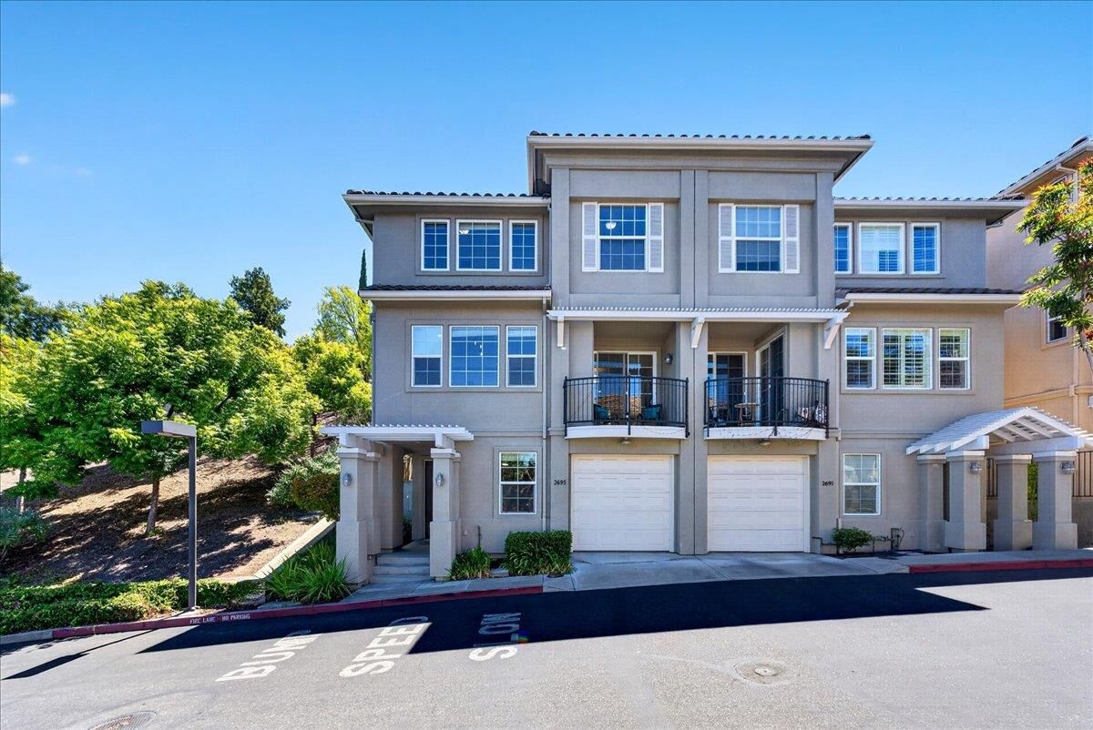 Property Photo: 2695 Villa Cortona Way CA 95125