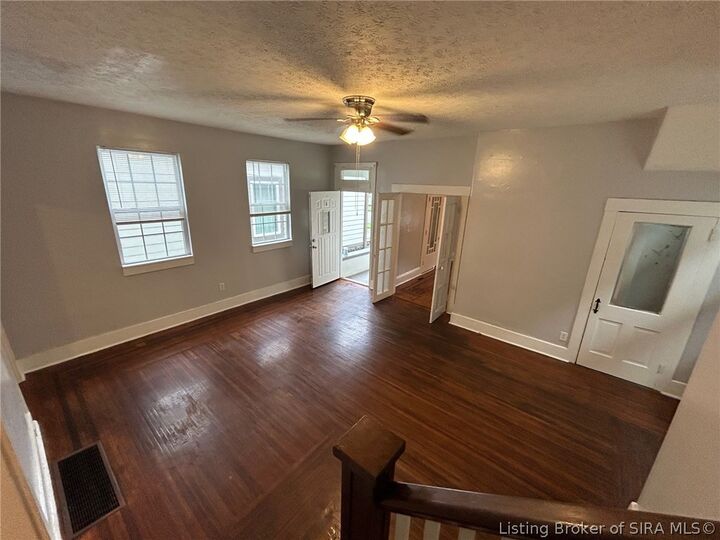 Property Photo:  1829 Culbertson Avenue  IN 47150 