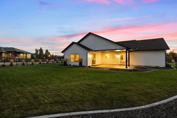 Property Photo: 2539 S Man O War Ln WA 99037