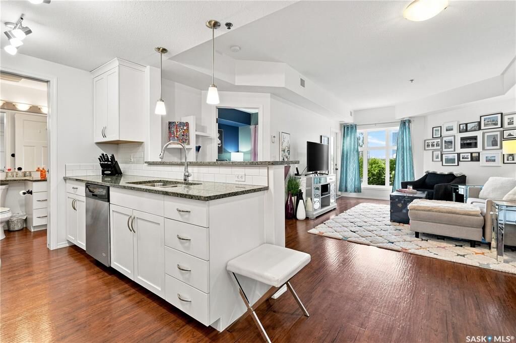 Property Photo:  1220 Blackfoot Drive 318  SK S4S 6T2 