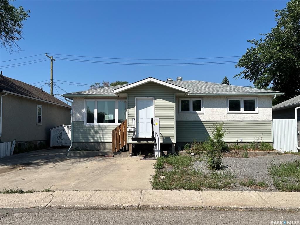 Property Photo:  344 Wascana Street  SK S4R 4H9 
