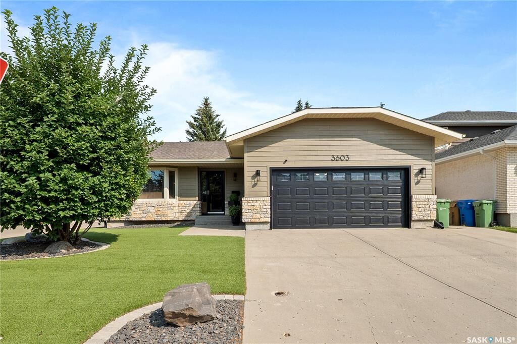 Property Photo:  3603 Selinger Crescent  SK S4V 2H7 