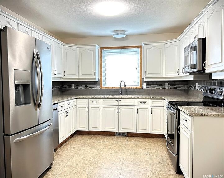 Property Photo:  815 Heritage Green 241  SK S7H 5R6 