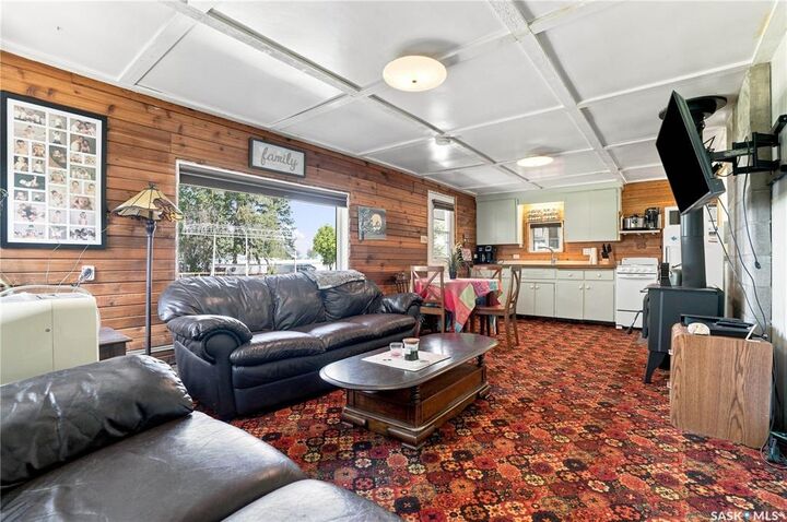Property Photo: 7 Mathews Crescent SK S0M 0Y0