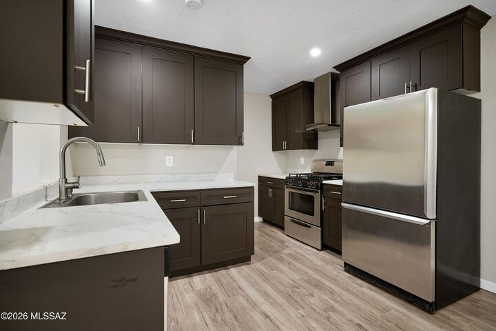 Property Photo:  1745 W Linden Street  AZ 85745 