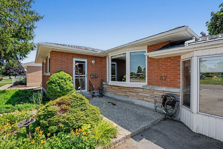 Property Photo:  87 McDonald Avenue  ON L2V 3E8 