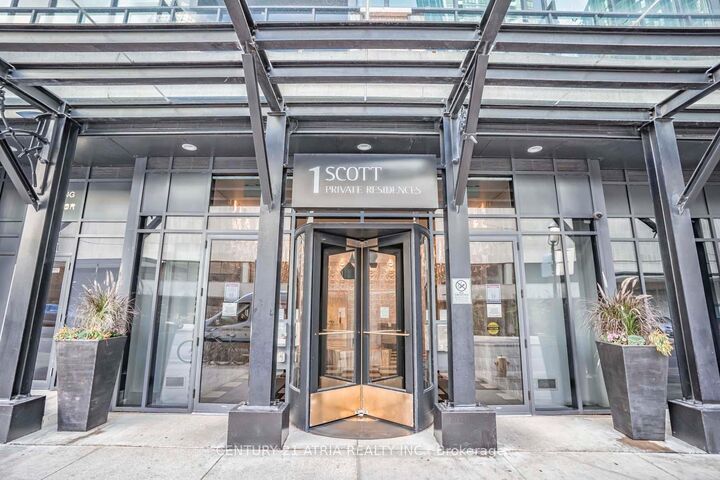 Photo de la propriété: 1 Scott Street 2809 ON M5E 1A1