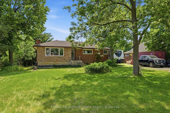 Property Photo: 589 Glover Road ON L0R 1P0