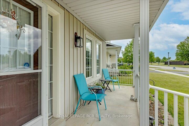 Property Photo:  332 King Street  ON L0G 1M0 