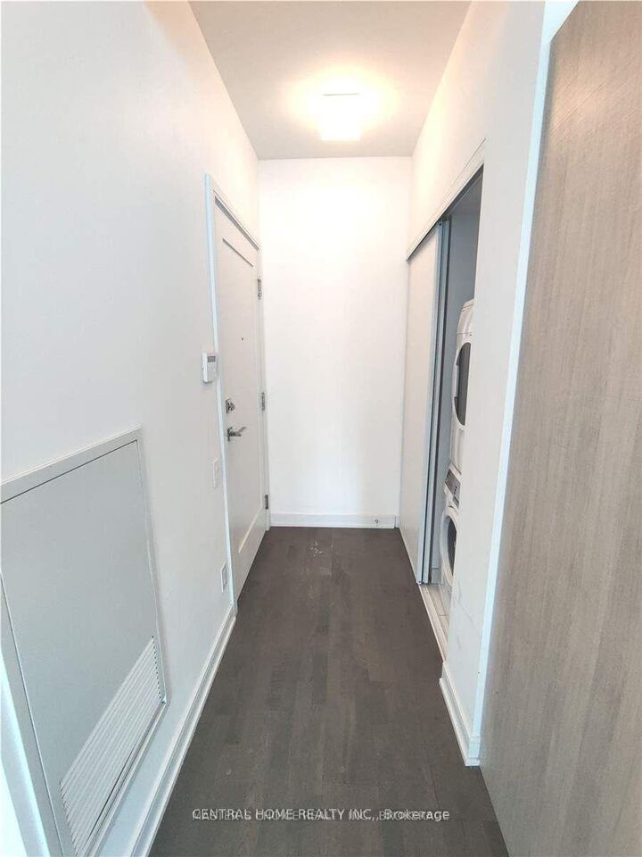 Property Photo:  57 St Joseph Street 620  ON M5S 0C5 