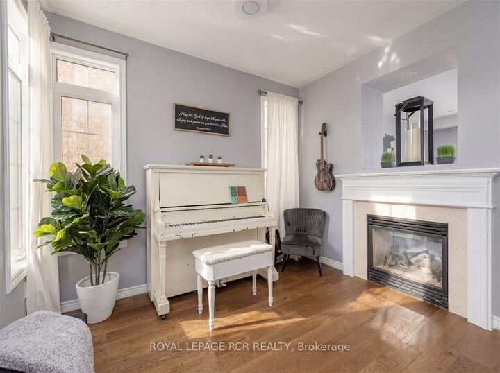 Property Photo:  4 Gamble Drive  ON L1Z 0H2 