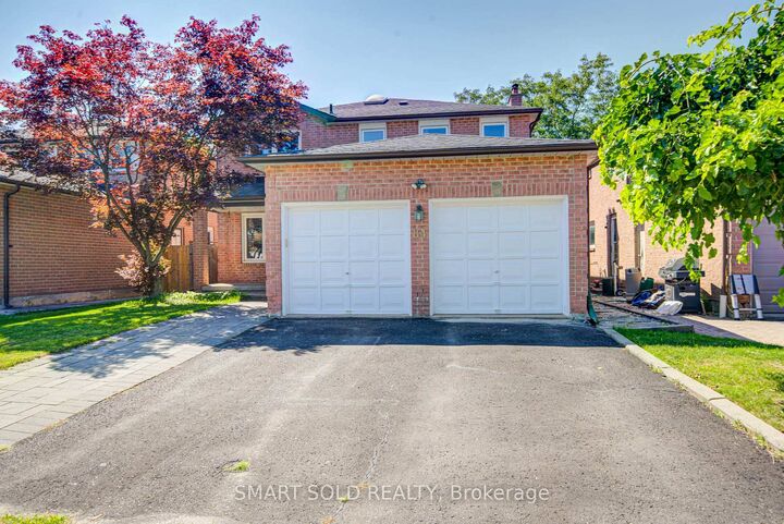 84 O'Connor Crescent — photo 1