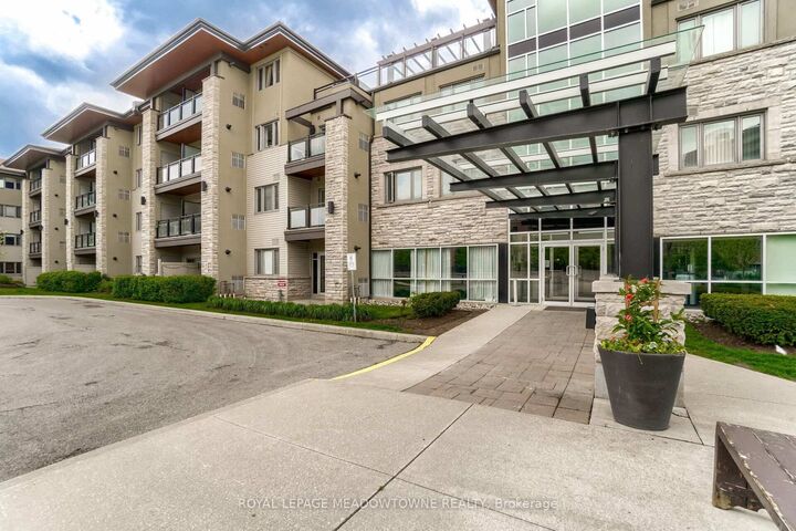 Photo de la propriété:  570 Lolita Gardens 119  ON L5A 0A1 