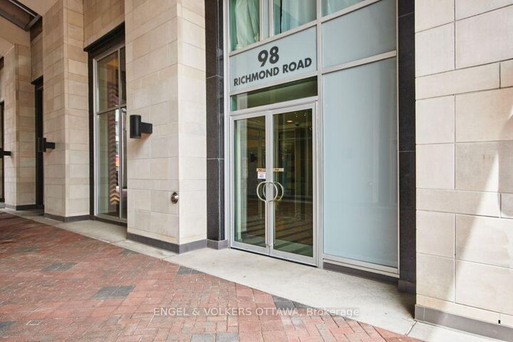 Property Photo:  98 Richmond Road 211  ON K1Z 0B2 