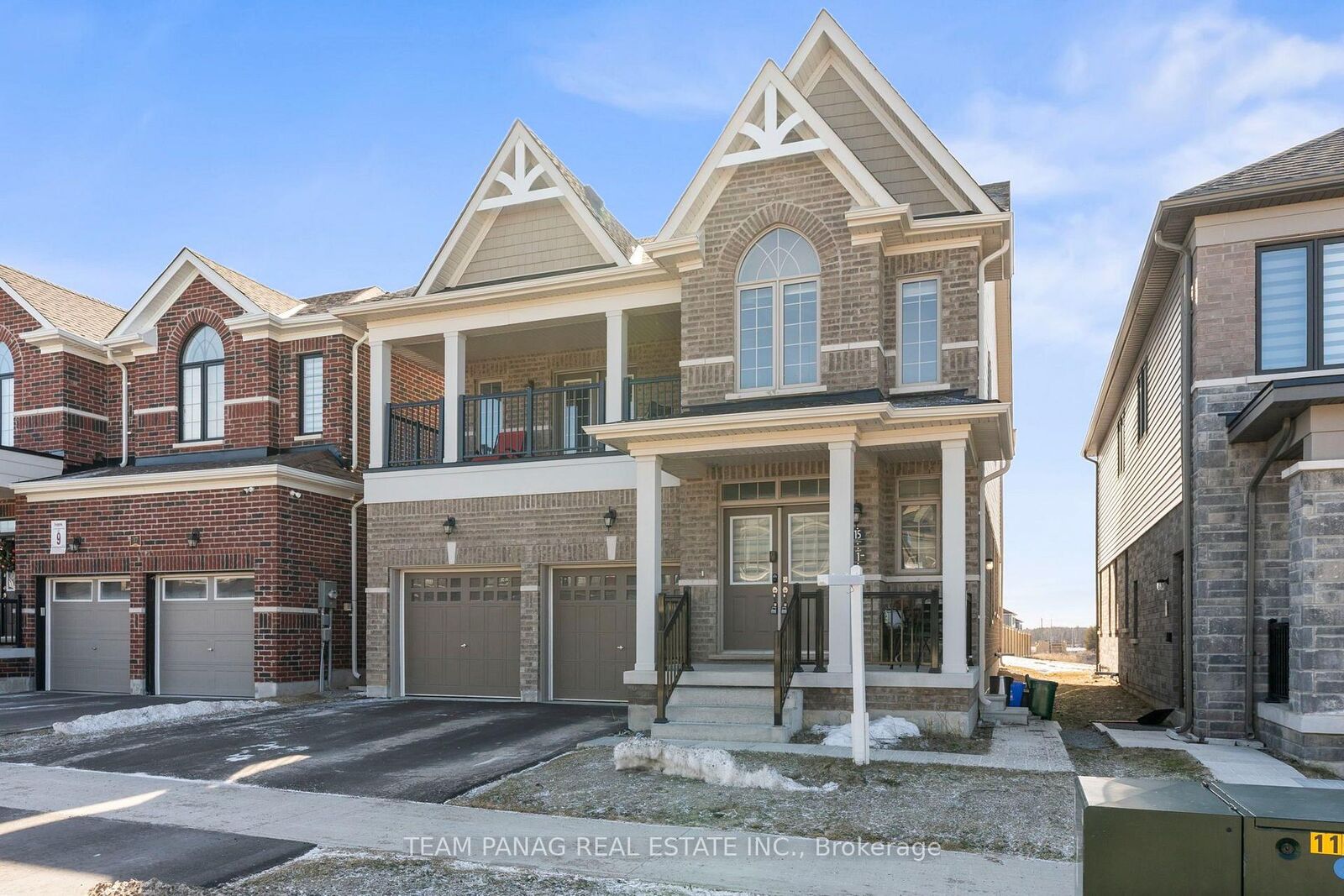 Property Photo:  15 Valleybrook Road  ON L9J 1L4 