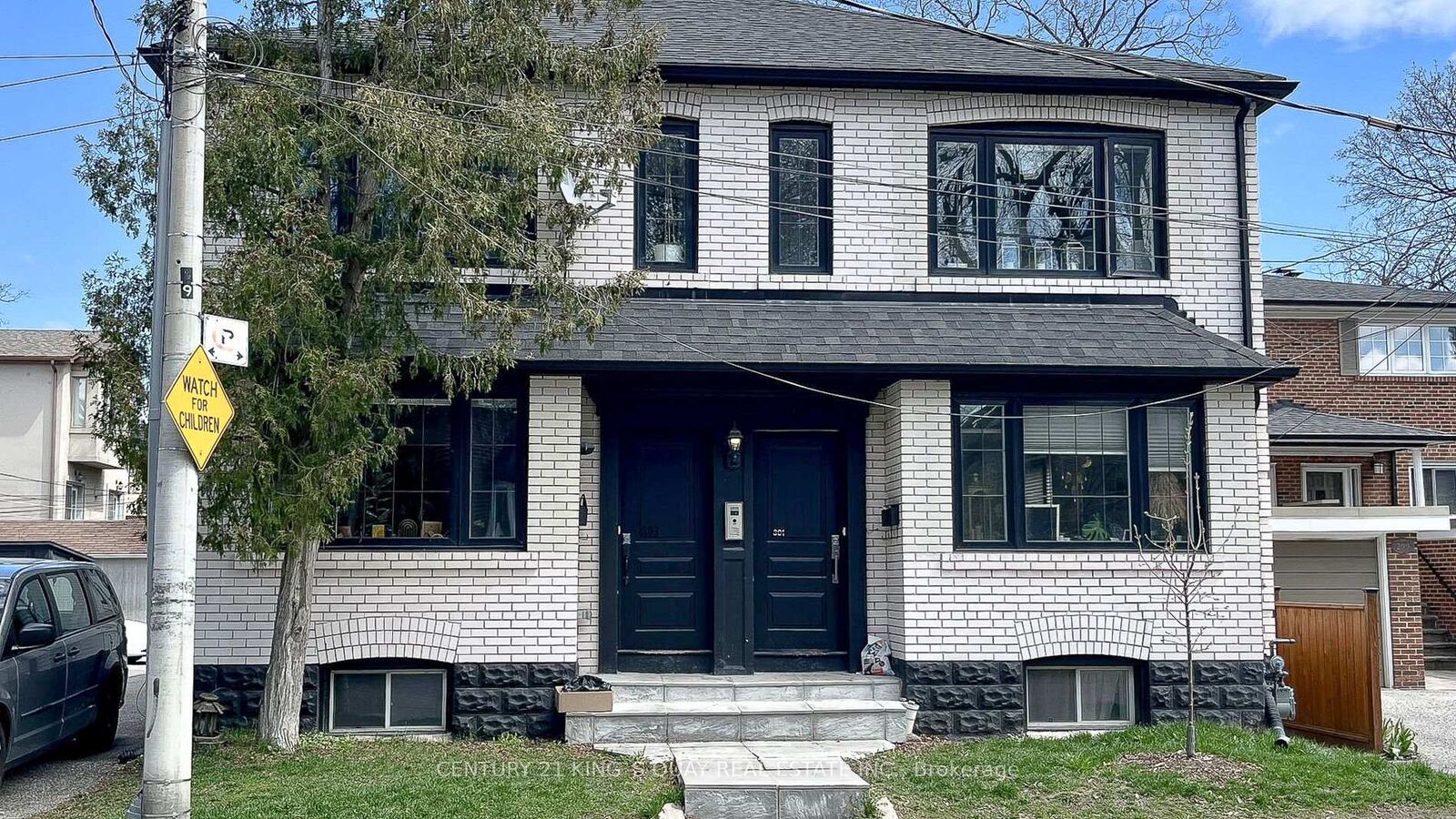 Property Photo: 301 Cleveland Street ON M4S 2W7