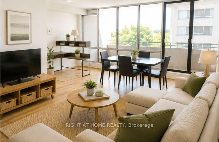 Property Photo:  380 King Street 903  ON N6B 3L6 