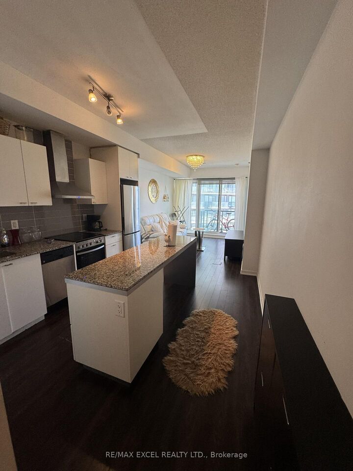 Property Photo:  51 East Liberty Street 1909  ON M6K 3P8 