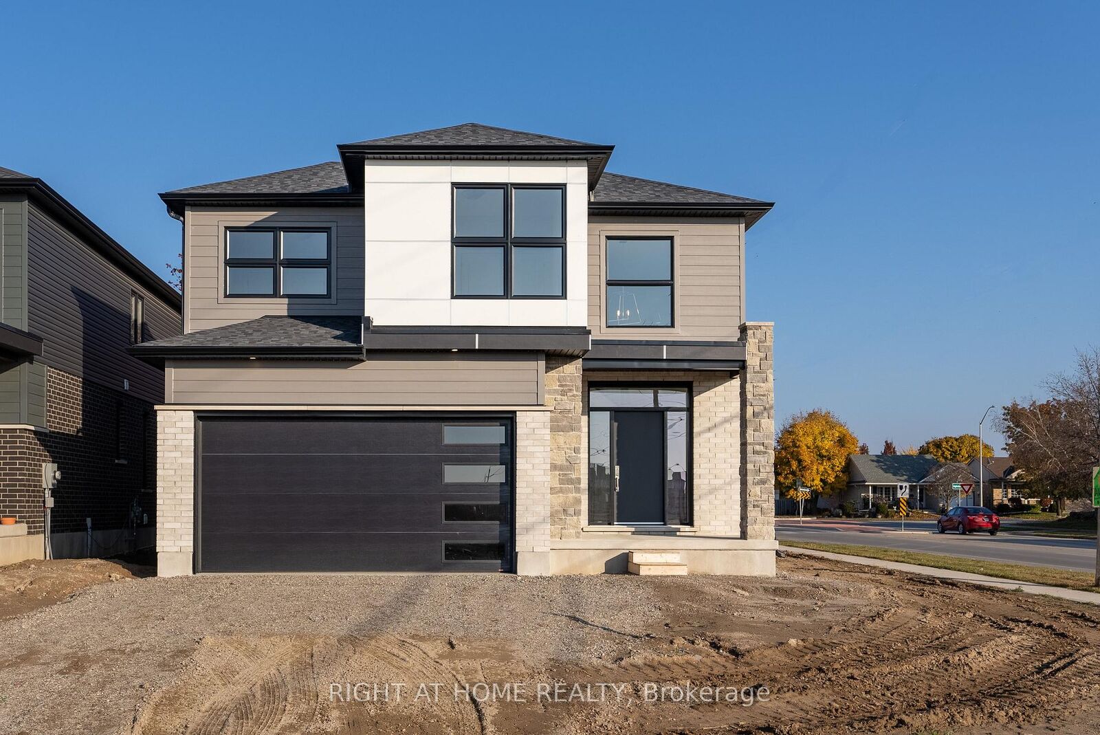 Property Photo: 2 Welch Court ON N5R 0M1