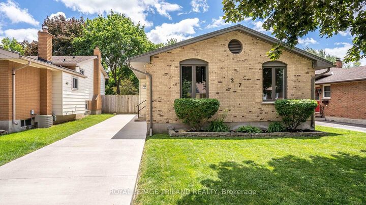Property Photo: 27 Patience Crescent ON N6E 2K7