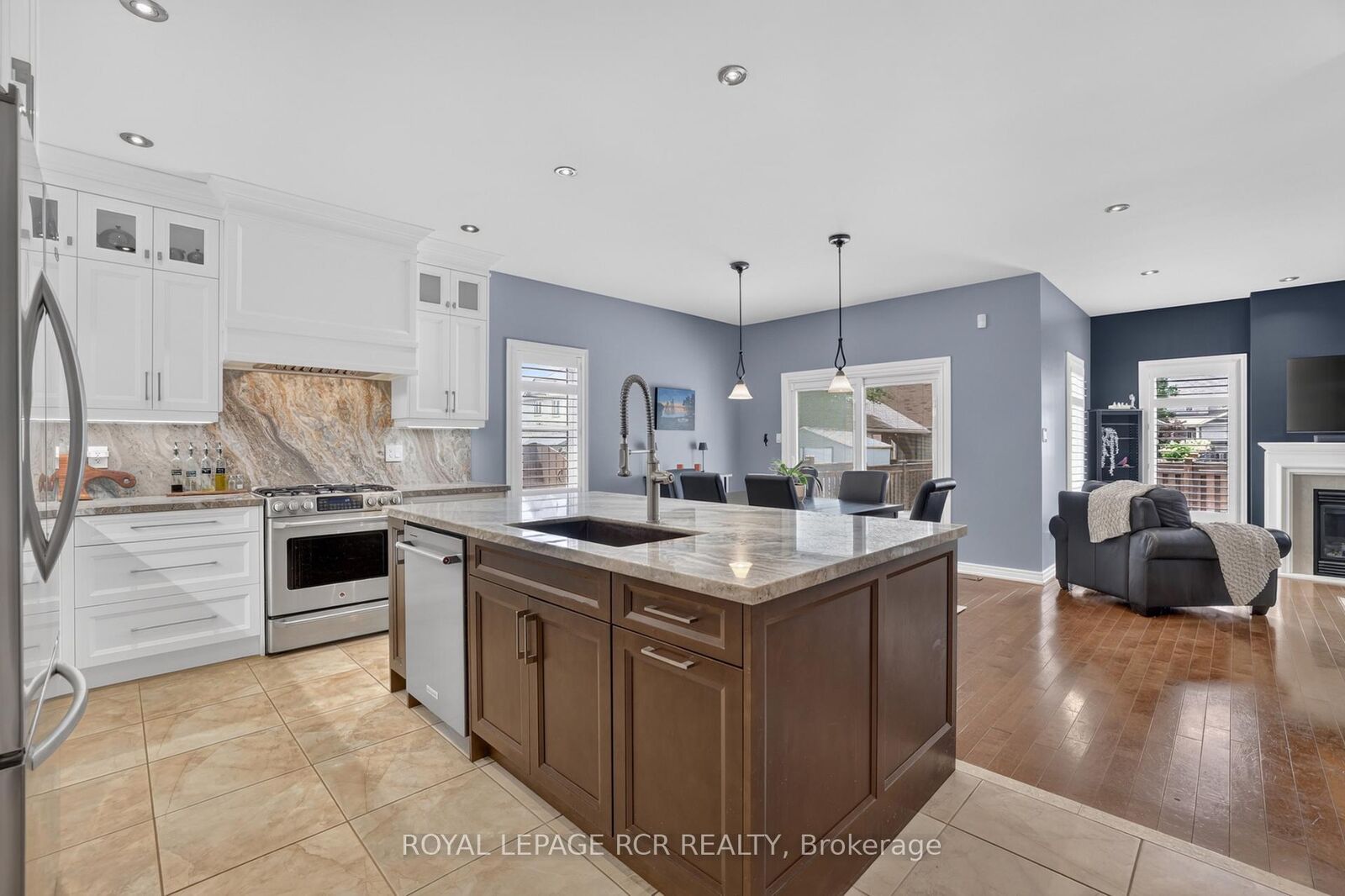 Property Photo:  30 Borland Crescent  ON L7C 3M4 