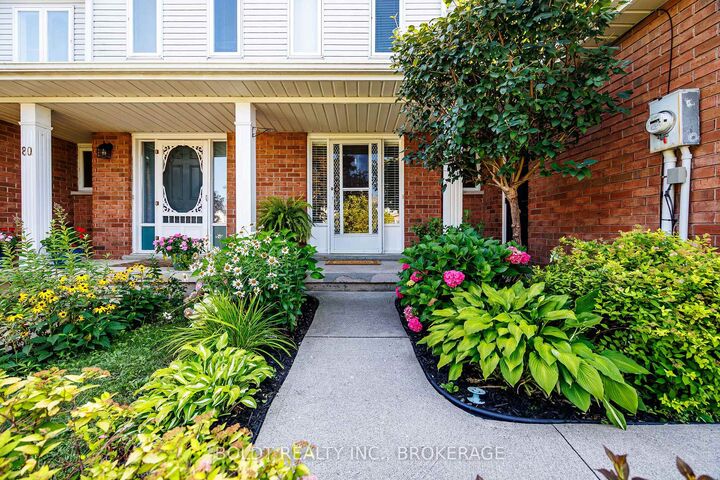 Property Photo: 86 Devine Crescent ON L2V 5A4