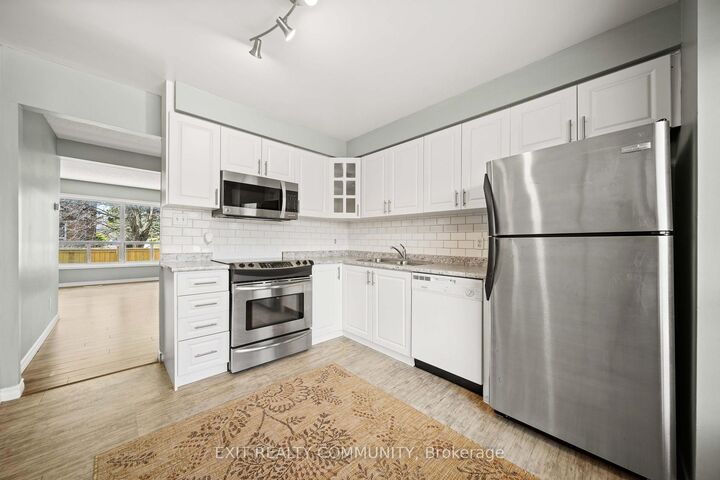 Property Photo:  595 Third Street 32  ON N5V 4A1 