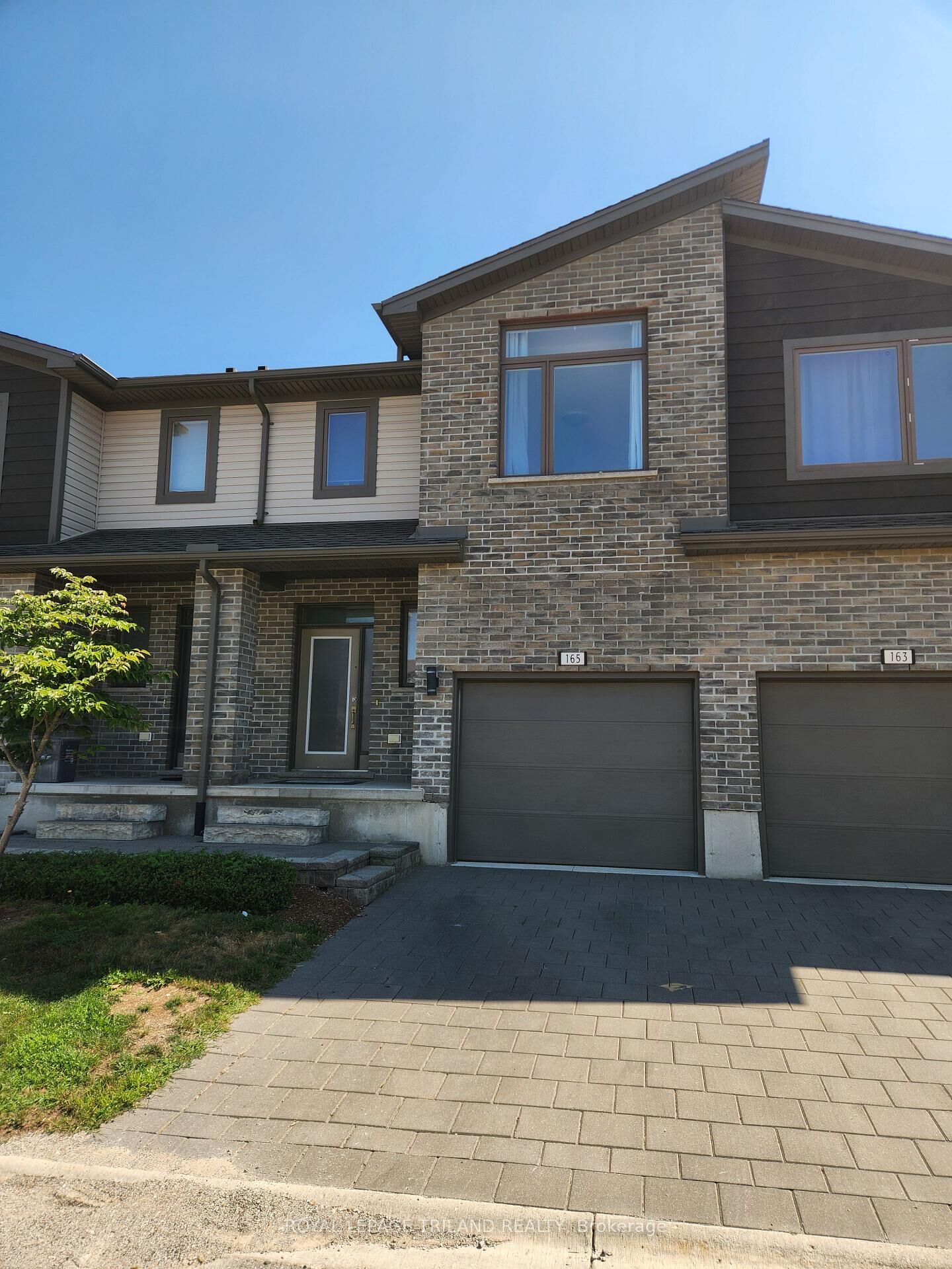Property Photo:  1960 Dalmagarry Road 165  ON N6G 0T8 