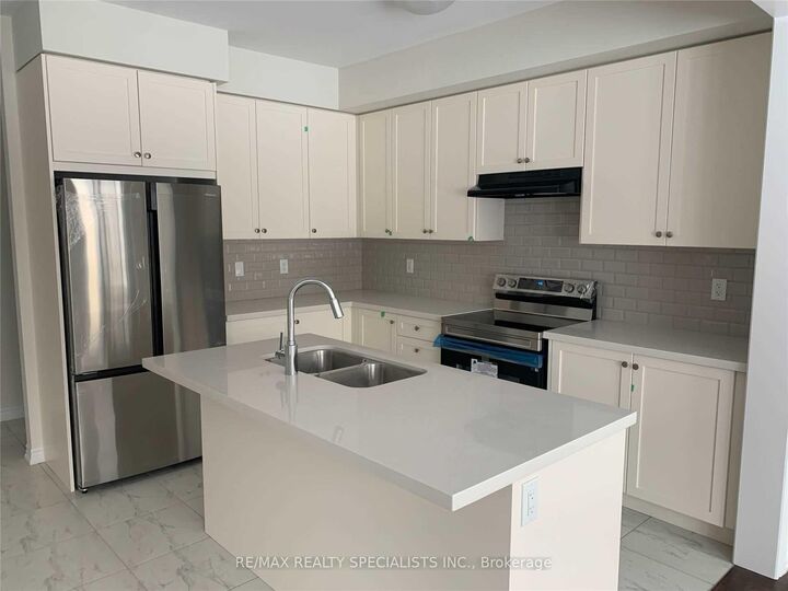 Property Photo:  29 Gunn Avenue  ON N3T 0V3 