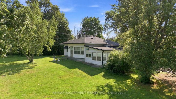 Property Photo: 698 York Road ON L9H 5X1