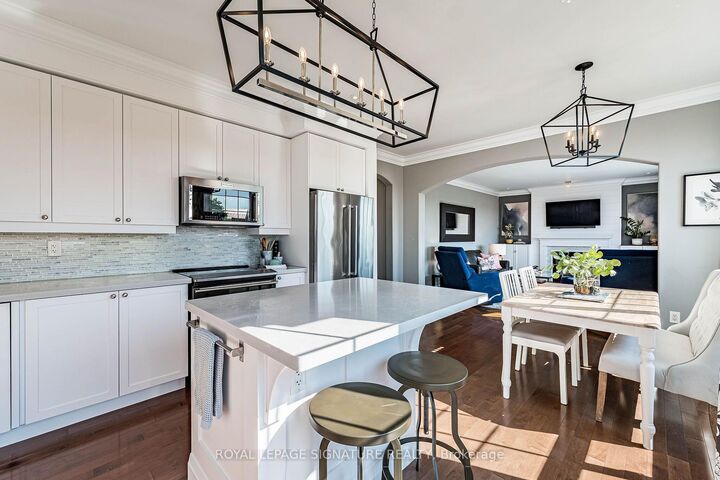 Property Photo: 854 Cousens Terrace ON L9T 0E3