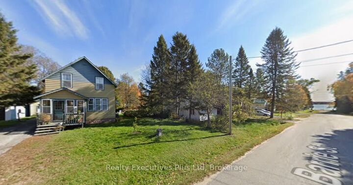 15 Barrie Street — photo 1