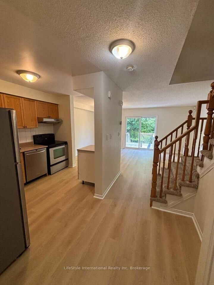 Property Photo: 26 Roehampton Crescent ON N1L 1M8