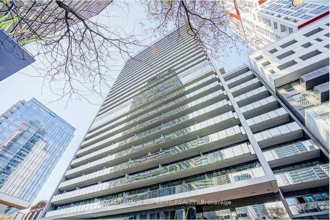 Property Photo:  330 Richmond Street W 2315  ON M5V 0M4 