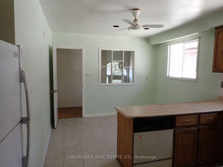 Property Photo: 129 Mintwood Drive SE ON M2M 3A6