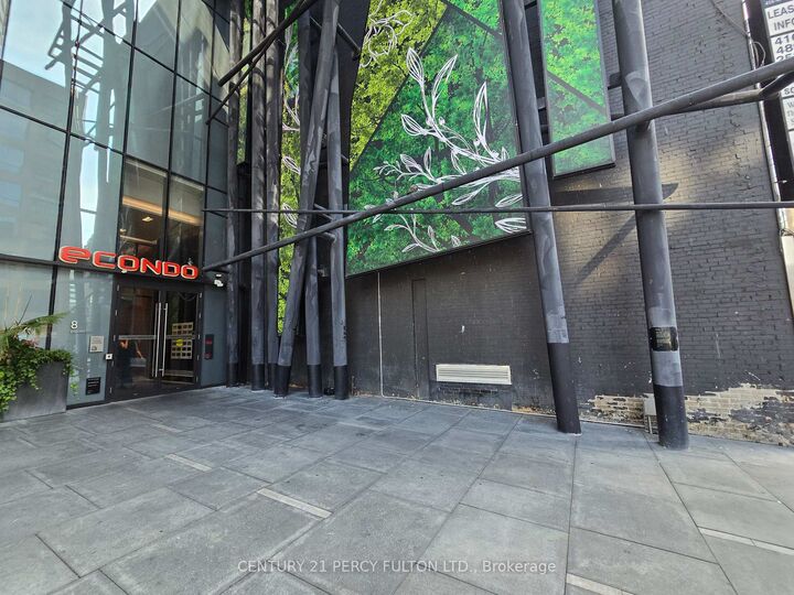 Property Photo:  8 Eglinton Avenue E 3406  ON M4P 0C1 
